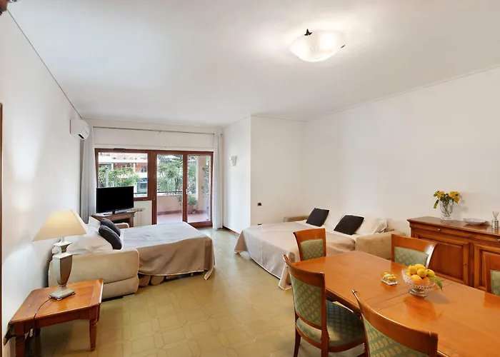 Grand Terrace Family Lägenhet *