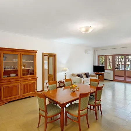 Grand Terrace Family Апартаменты *